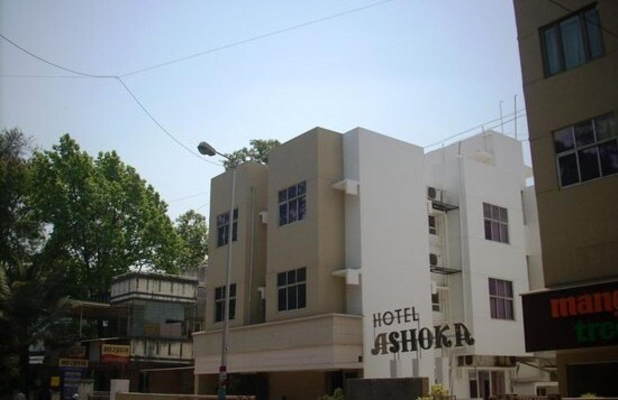 Hotel Ashoka, Pune Yerandwane Exteriör bild